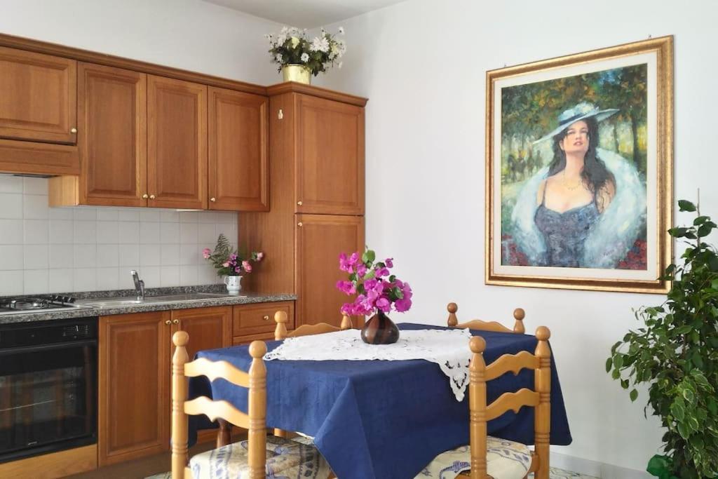 Casa Vacanze Vista Mare Mela B 利帕里 外观 照片
