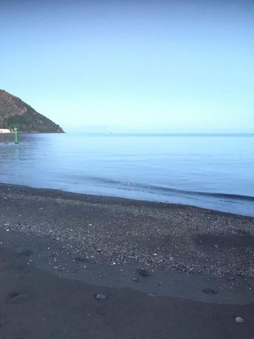 Casa Vacanze Vista Mare Mela B 利帕里 外观 照片