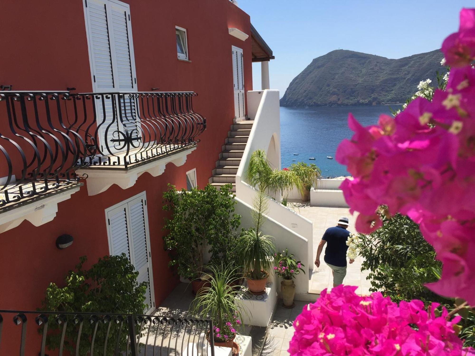 Casa Vacanze Vista Mare Mela B 利帕里 外观 照片